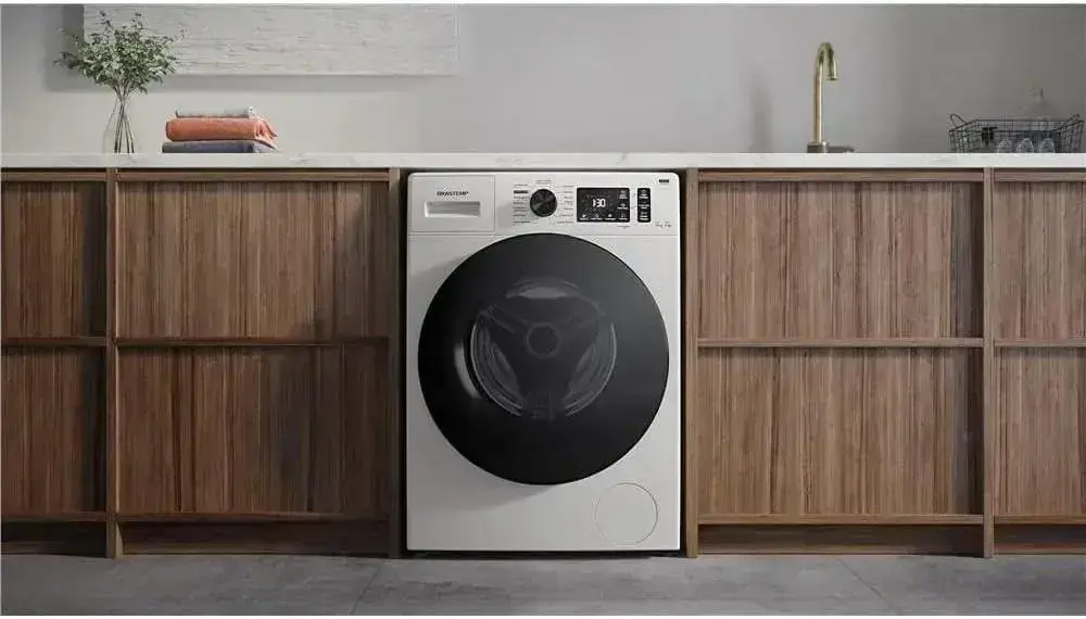 Imagem frontal do produto, com fundo claro e detalhes de bancada de mármore.