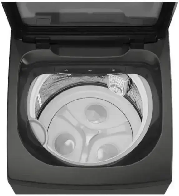 Máquina de lavar vista de cima, com fundo neutro destacando o produto.